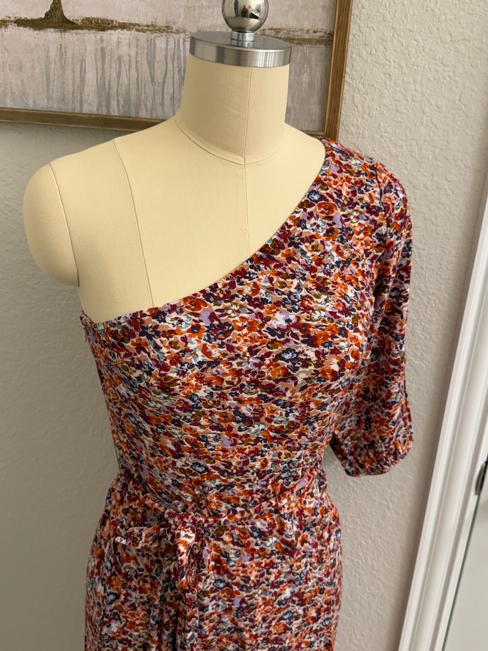 American Eagle Outfitters One-Shoulder Floral Midi Dress in Red Multi - Picture 4 of 8
